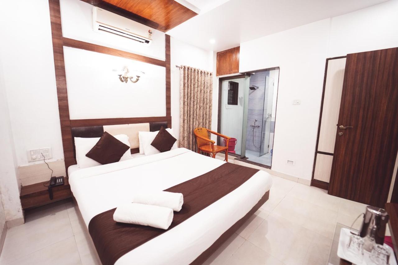 Shanti'S Hotel Surbhi Mahabaleshwar Exterior photo